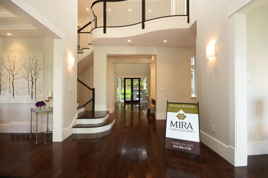 Entry hardwood.JPG