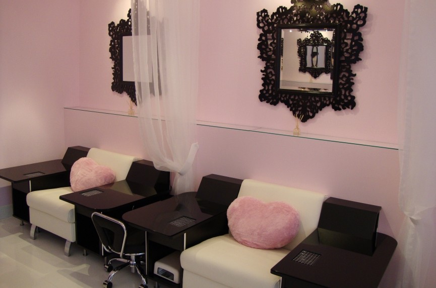 Nail Salon Richmond.JPG