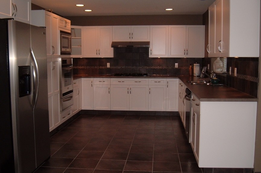 Renovation kitchen tile (2).JPG